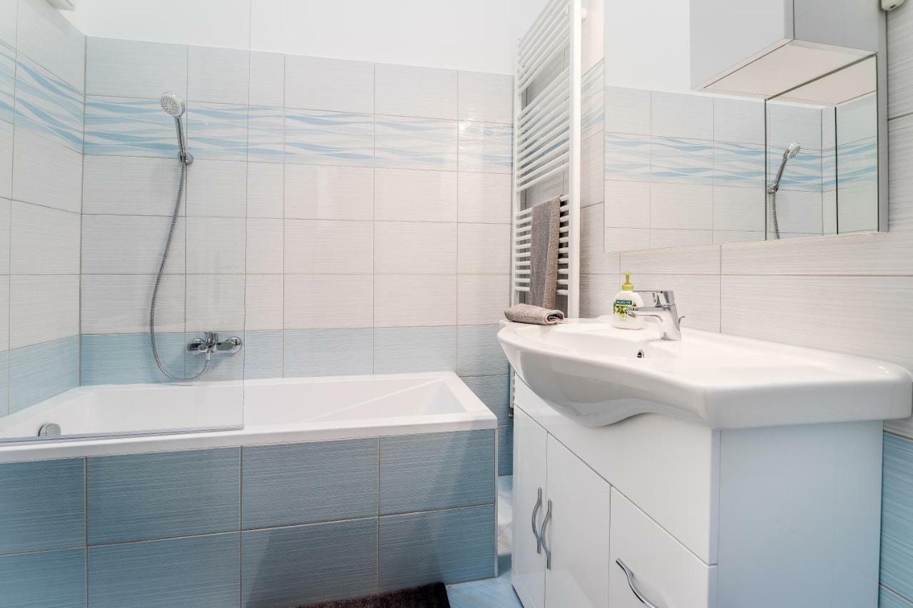 Bpr Turquoise Simplicity Apartment Budapest Exterior foto